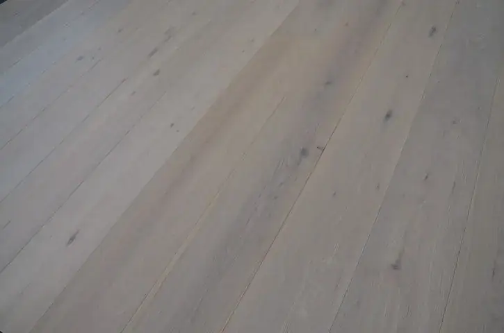 Soft White Long Plank — Classic · Oiled